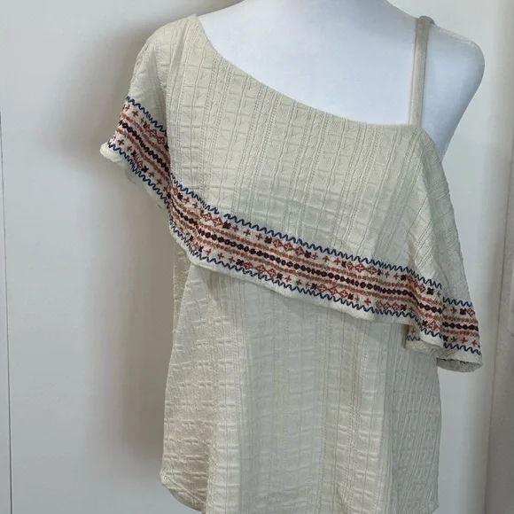Lucky brand cream one shoulder boho embroidered shirt - Picture 3 of 6